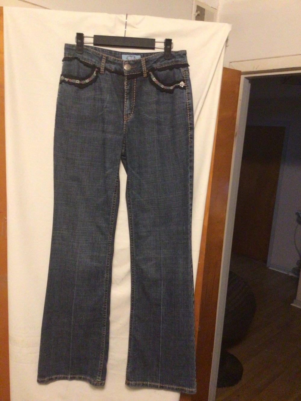 ESCADA Sport with feminine touch embroidered and blinged SZ 38